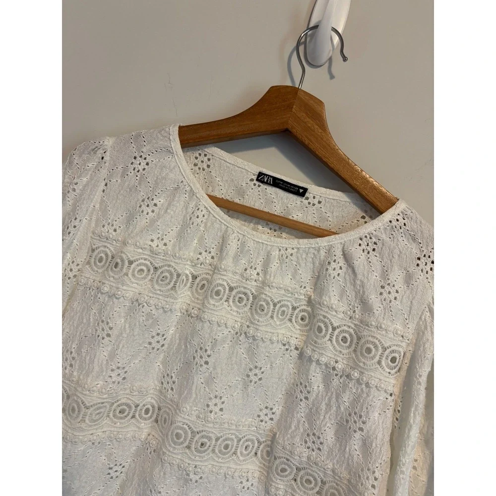 Zara White Eyelet Lace Blouse Long Puff Sleeve Ruffle Cuff Boho Top Medium